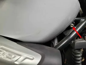 Batteriewechsel BMW R nineT Urban G/S