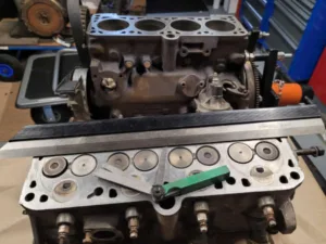 JX Motor Prüfung mit Haarlineal